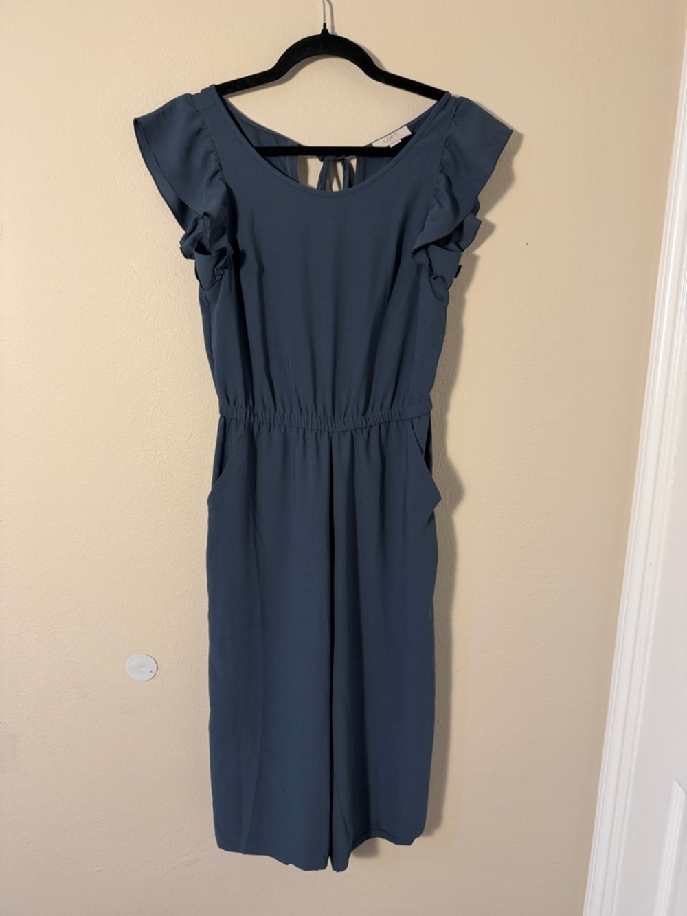 LOFT Jumpsuit Women's Blue Cropped Wide Leg V Neck Satin Flutter Sleeve Size 10P